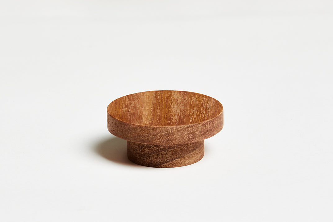 handle made round timber drawer pull
